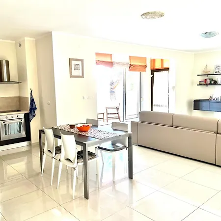 Delux 4 Stars Ariadne - 1 Min From *