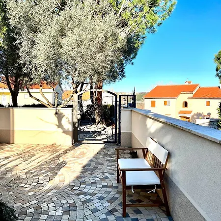 Delux 4 Stars Ariadne - 1 Min From *