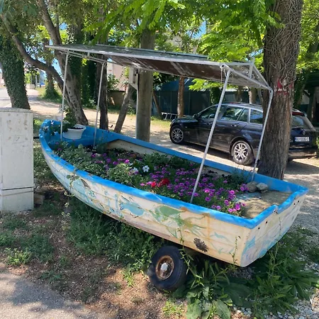 Delux 4 Stars Ariadne - 1 Min From Apartamento